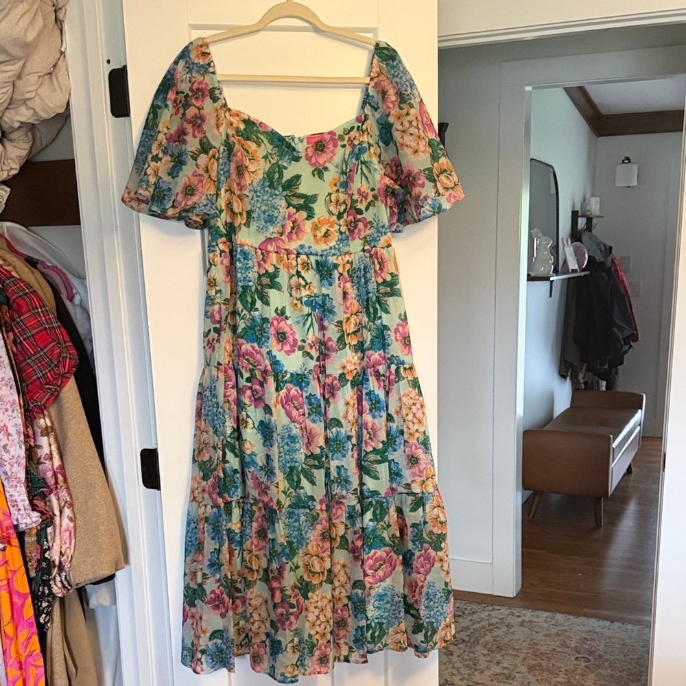 FLYING TOMATO YOUR PLACE OR MINE FLORAL WOVEN MIDI DRESS